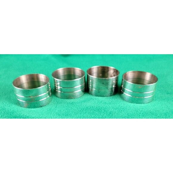 Silver Napkin Rings Set of 4 Steel with Banded Design Holiday Table JH1398 - Picture 3 of 3